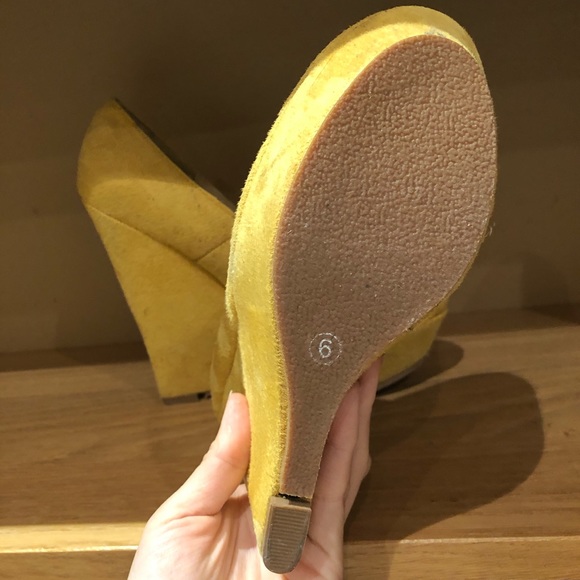 Mustard platform - Picture 2 of 2